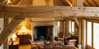Charpente traditionnelle bois - poutres apparentes tenon mortaise