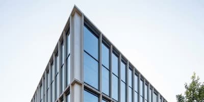 Mur rideau aluminium - façade vitrée architecture moderne